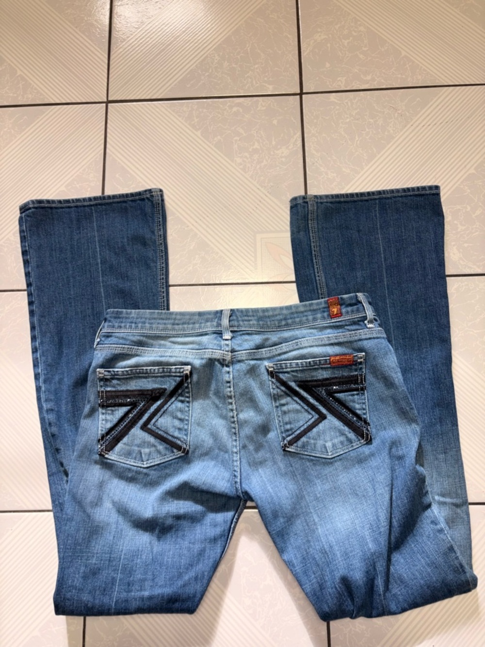 7 For All Mankind Women’s Flare Jeans in Blue Denim - Picture 3 of 4